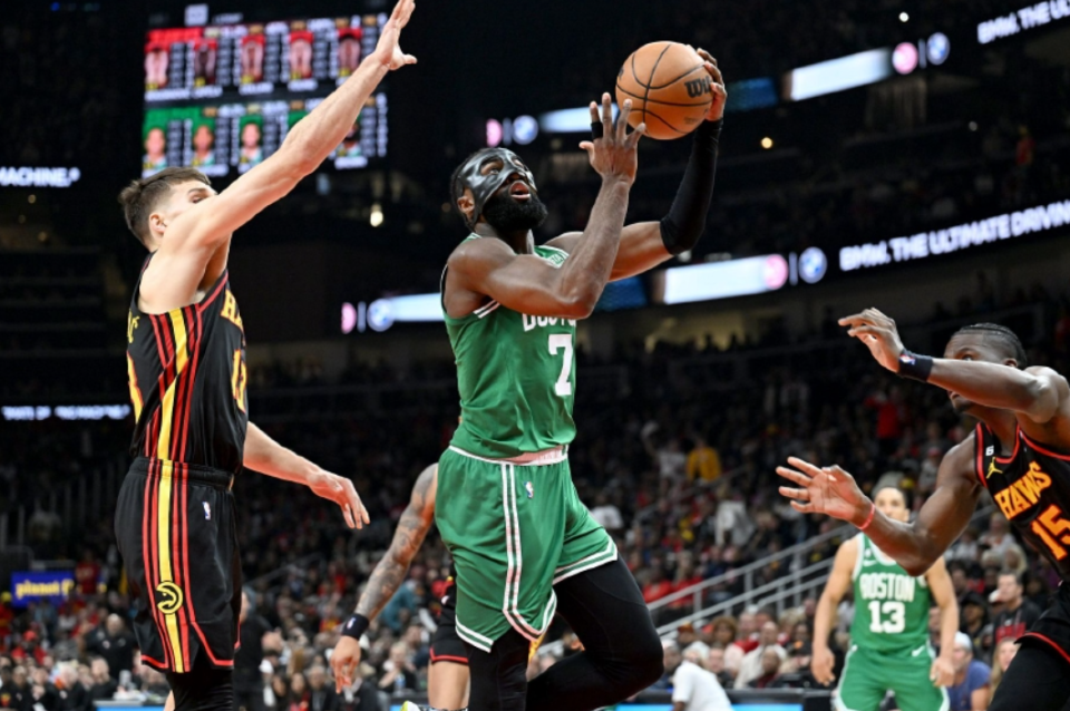 中国队鏖战英格兰队，波尔刷新纪录