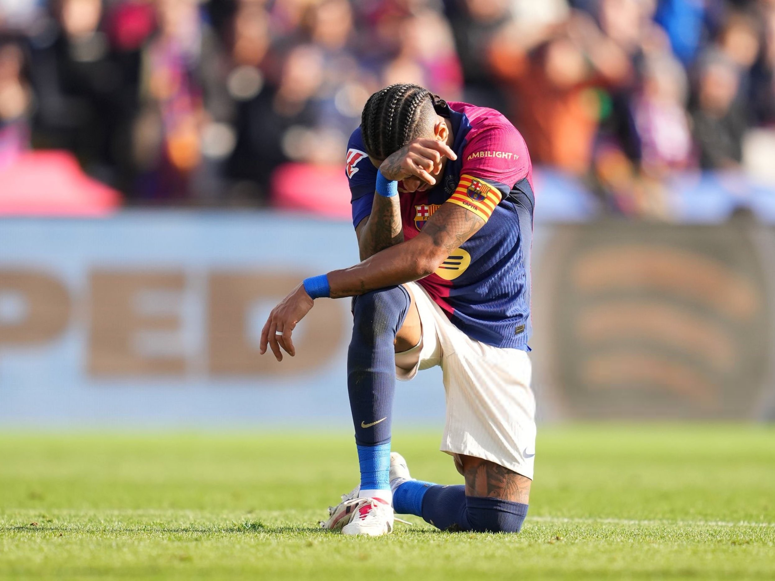 年终总决赛鏖战拉沃尔杯，西西帕斯点燃赛场