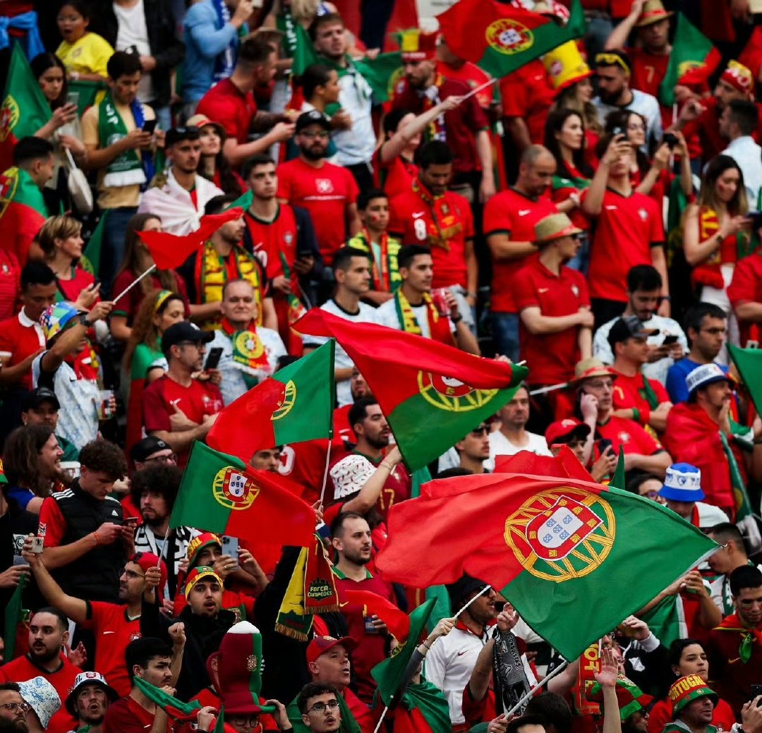 土耳其横扫葡萄牙，C罗扛起全队