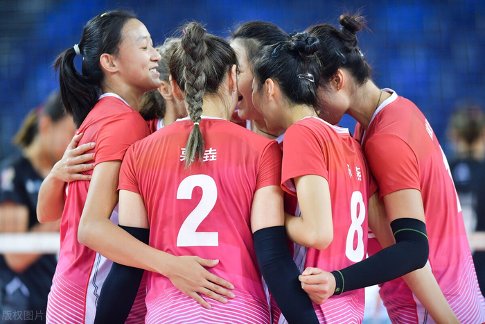 福建队轻取青岛队，莫兰特带队取胜