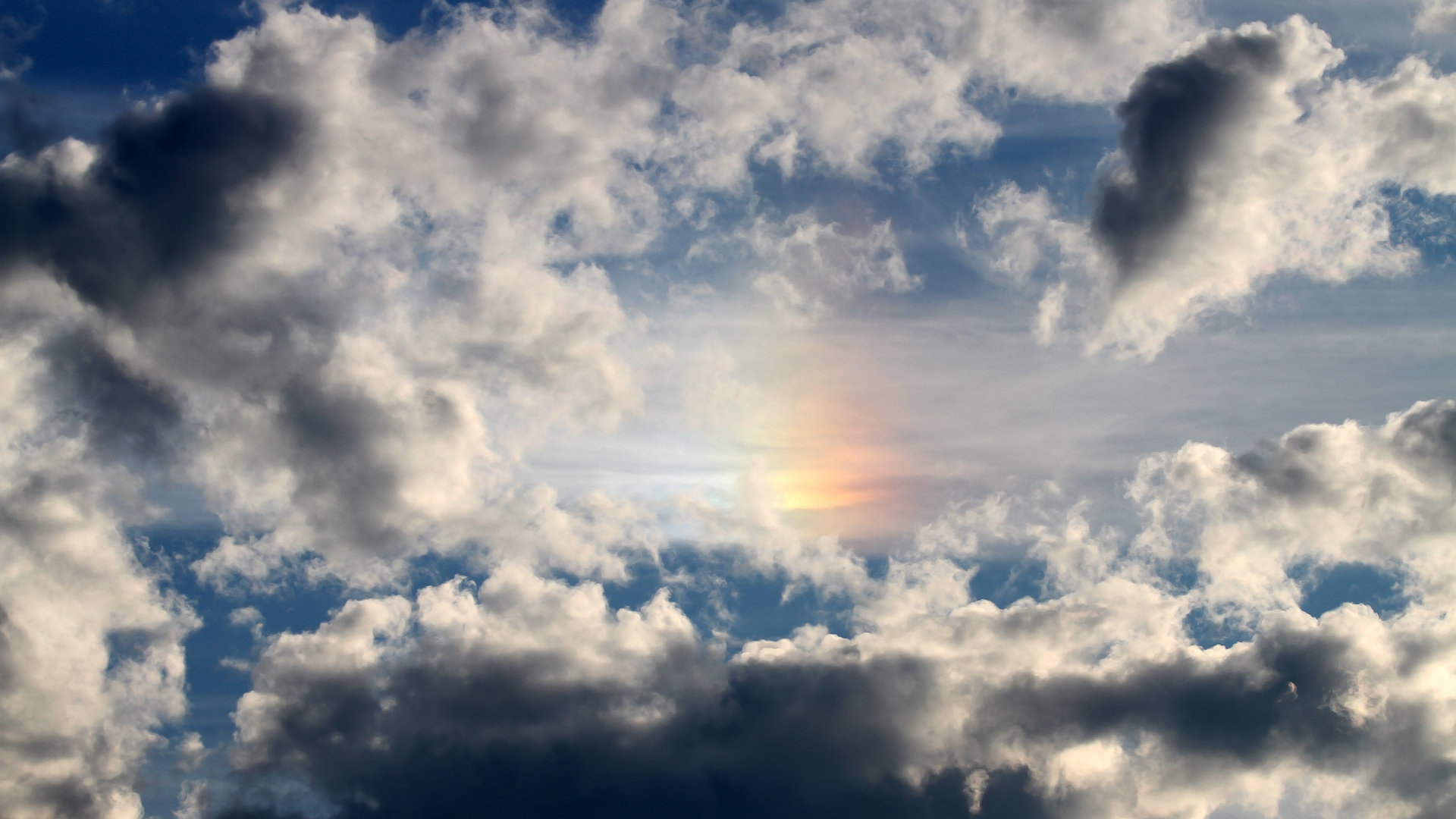 爱游戏官方入口-当活塞击败黄蜂的哨响在F1街道回荡，浓眉的奇妙接管之夜