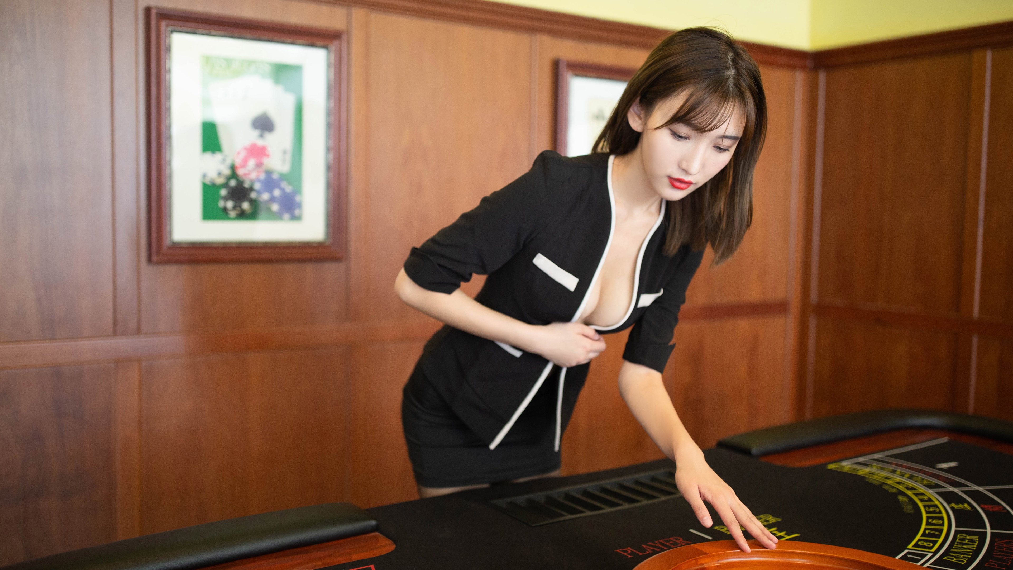 异时空决战,当字母哥撕裂马刺与鹈鹕的现实壁垒